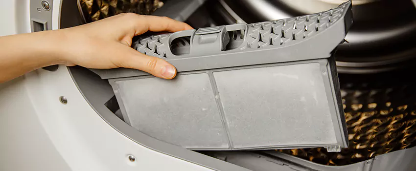 Signs Of A Clogged Dryer Lint Trap in Rochester Hills, Michigan